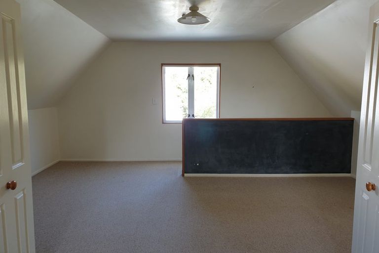 Photo of property in 7a Green Lane, Helensville, 0800