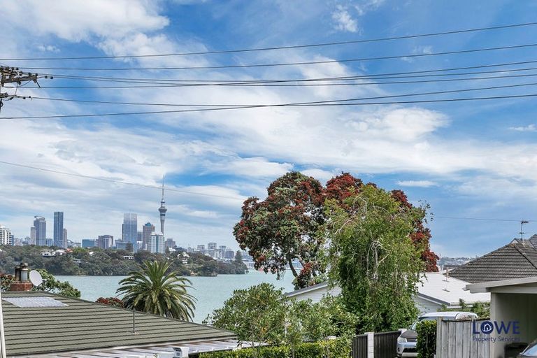 Photo of property in 12 Birkley Road, Bayswater, Auckland, 0622