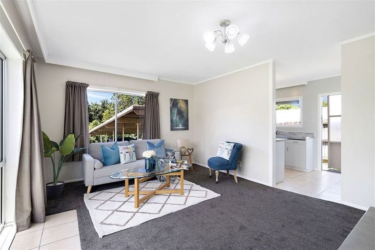 Photo of property in 5/94 Portage Road, New Lynn, Auckland, 0600