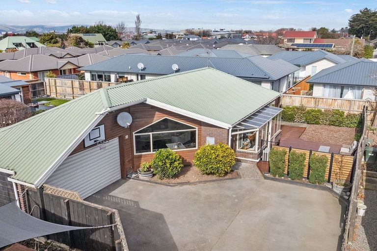 Photo of property in 2/73 Vagues Road, Northcote, Christchurch, 8052