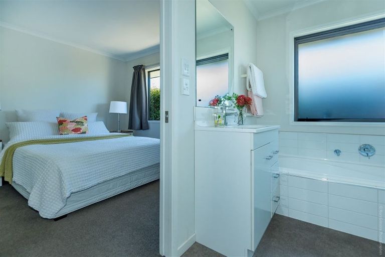 Photo of property in 43 Farnborough Way, Rolleston, 7615