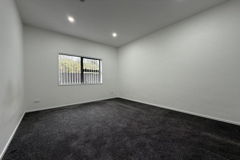 Photo of property in 152 Triangle Road, Massey, Auckland, 0614