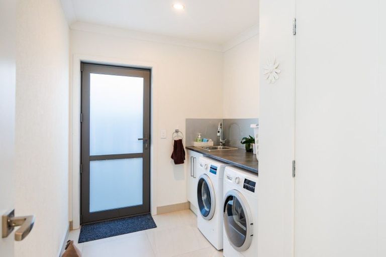 Photo of property in 1 Kanzan Grove, Feilding, 4702