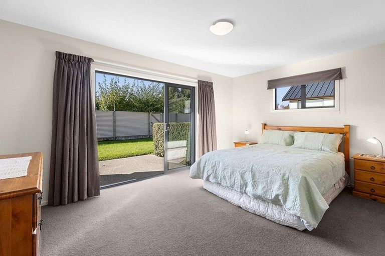Photo of property in 1 Coromandel Street, Wanaka, 9305