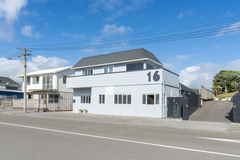 Photo of property in 16 Ocean Beach Street, Foxton Beach, Foxton, 4815