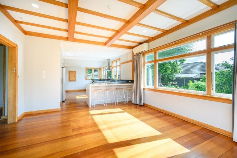 Photo of property in 25 Karina Terrace, Roslyn, Palmerston North, 4414