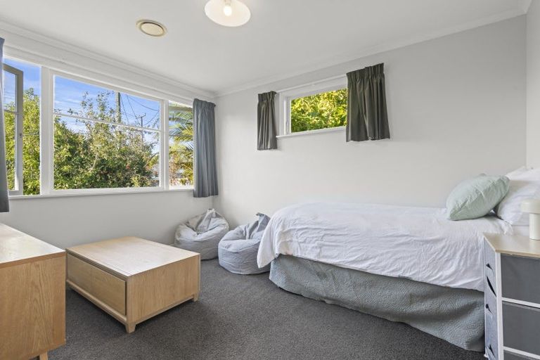 Photo of property in 1 Sinclair Avenue, Highbury, Palmerston North, 4412