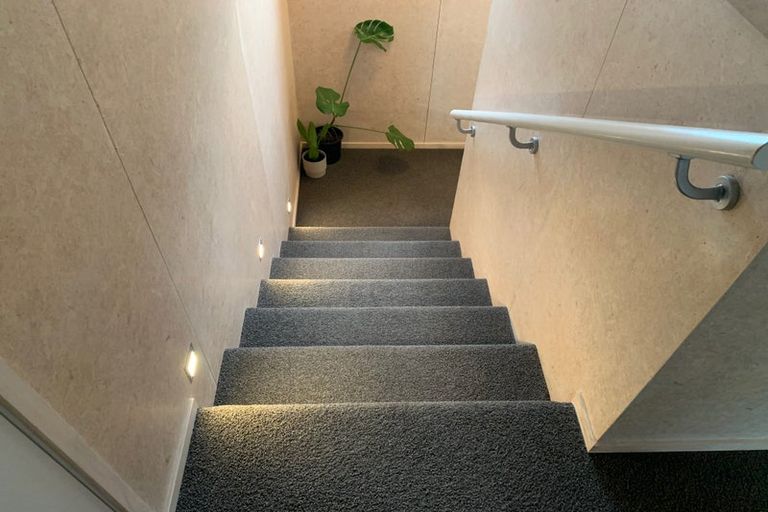 Photo of property in 2/28 Bayly Road, Moturoa, New Plymouth, 4310