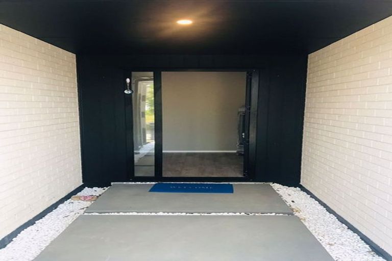 Photo of property in 28 Jonah Lomu Drive, Paerata, 2124