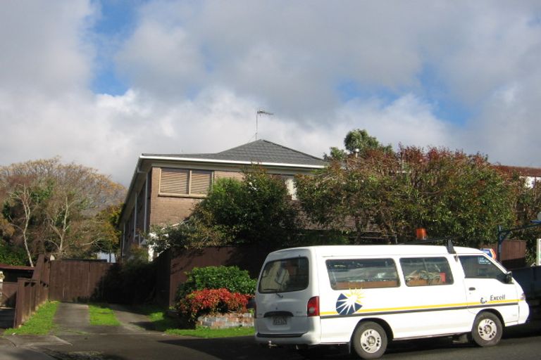 Photo of property in 1/15 Rapallo Place, Farm Cove, Auckland, 2012