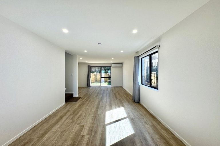 Photo of property in 50e Greenmeadows Avenue, Manurewa East, Auckland, 2102