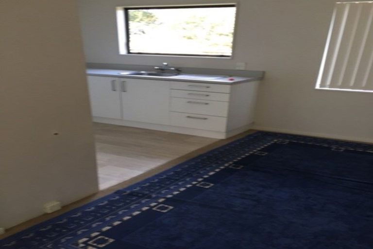 Photo of property in 45 Hutchinson Avenue, New Lynn, Auckland, 0600