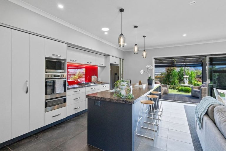 Photo of property in 25 Gladys Place, Levin, 5510