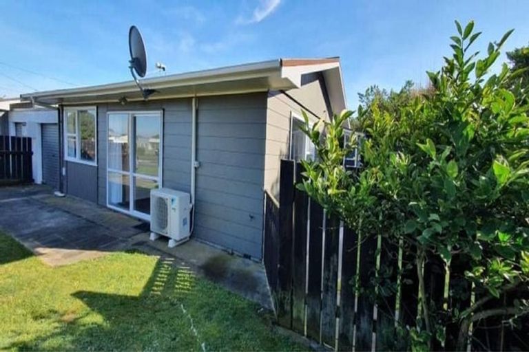 Photo of property in 27b Karewa Street, Castlecliff, Whanganui, 4501