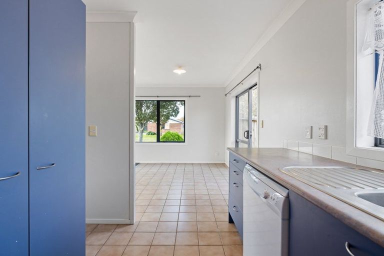Photo of property in 9 Catalina Drive, Melville, Hamilton, 3206