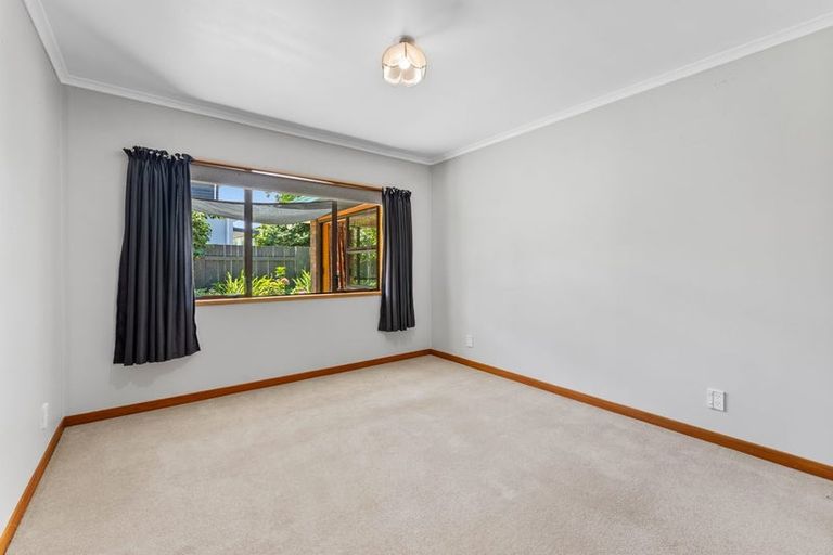 Photo of property in 3 Dresdan Court, Hokowhitu, Palmerston North, 4410