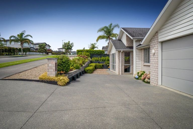 Photo of property in 23 Flavell Drive, Orewa, 0931