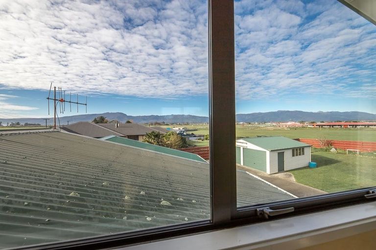 Photo of property in 8 Shelswell Street, Westport, 7825