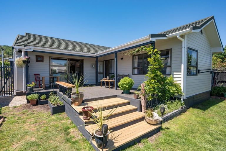 Photo of property in 24 Koromiko Avenue, Stoke, Nelson, 7011