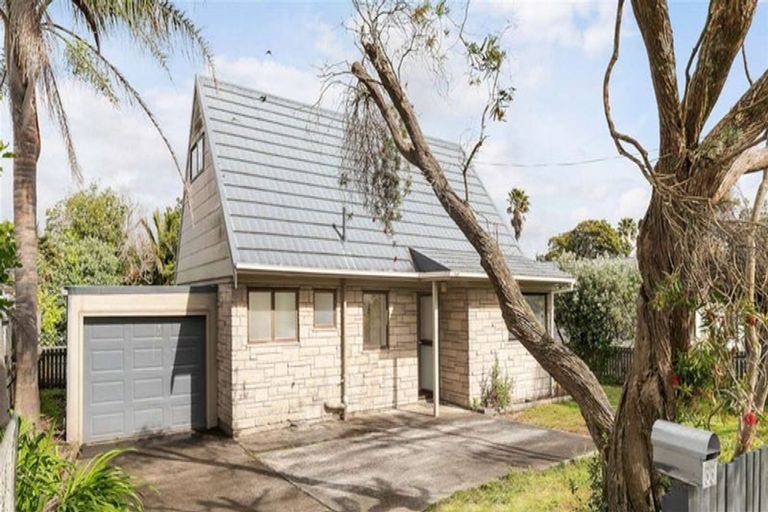 Photo of property in 33 Martyn Street, Waiuku, 2123