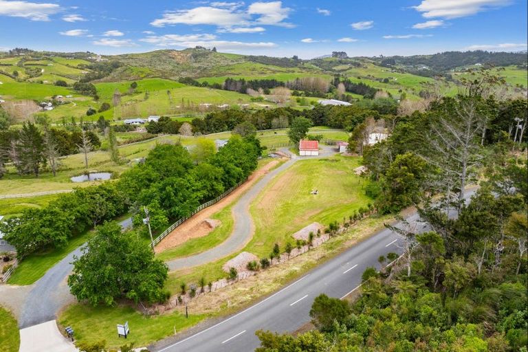 Photo of property in Devich Road, Mangawhai, 0975