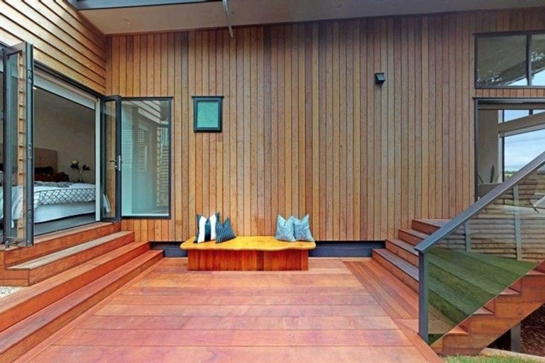 Photo of property in 21 Ariel Place, Snells Beach, 0920