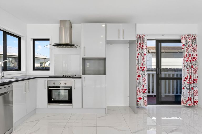 Photo of property in 25c Breckons Avenue, Nawton, Hamilton, 3200