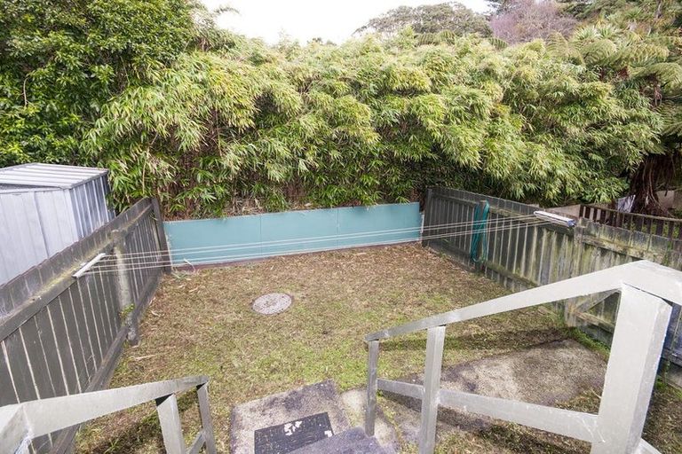 Photo of property in 11/2 Burdendale Grove, Churton Park, Wellington, 6037