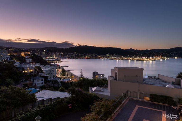 Photo of property in 3b/22 Telford Terrace, Oriental Bay, Wellington, 6011
