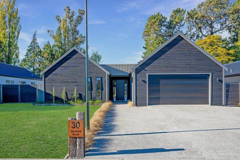 Photo of property in 30 Orchard Road, Greytown, 5712