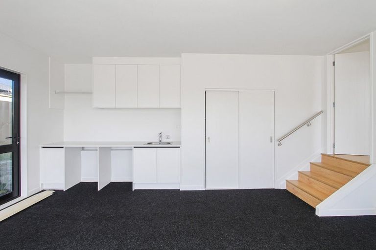 Photo of property in 16 Awa Avenue, Helensville, 0800