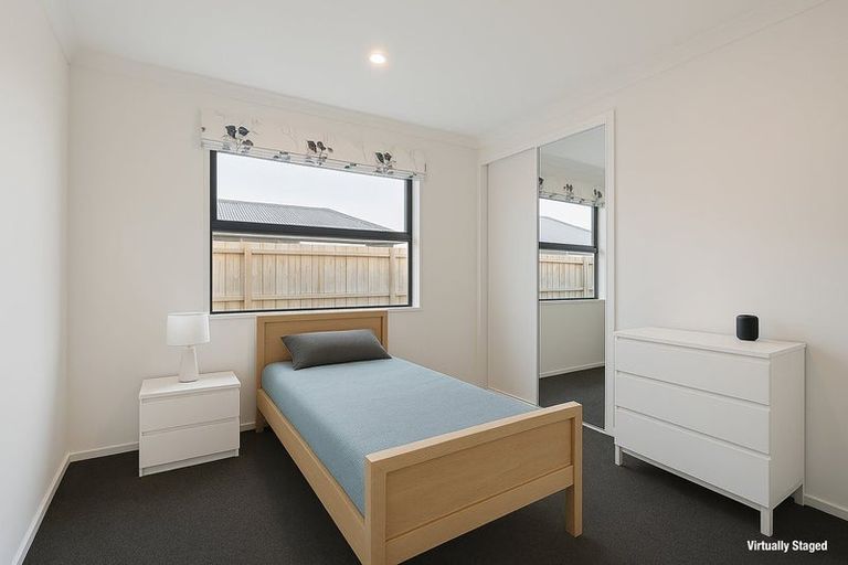 Photo of property in 82a Watkins Drive, Rangiora, 7400