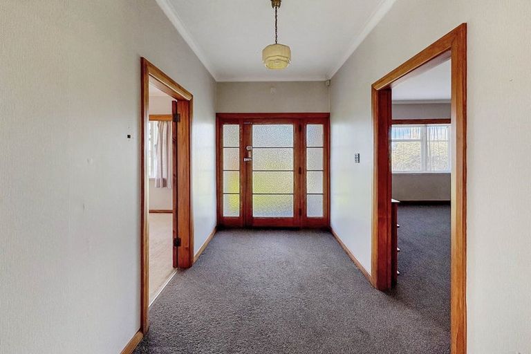Photo of property in 15 Chester Street, Waverley, 4510