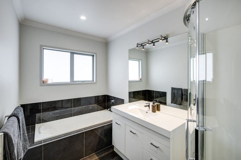 Photo of property in 17 Waitaki Way, Poraiti, Napier, 4112
