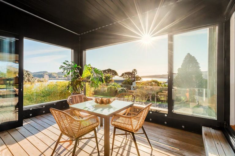 Photo of property in 30 Nihinihi Avenue, Raglan, 3225