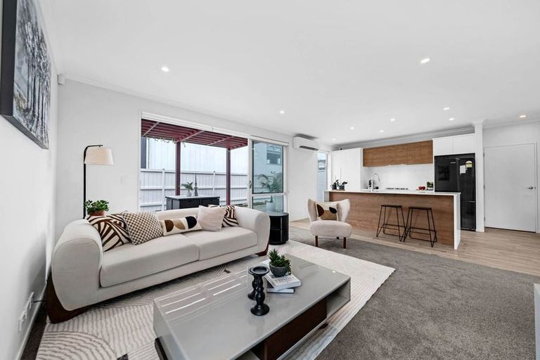 Photo of property in 23 Bonnette Road, Flat Bush, Auckland, 2019
