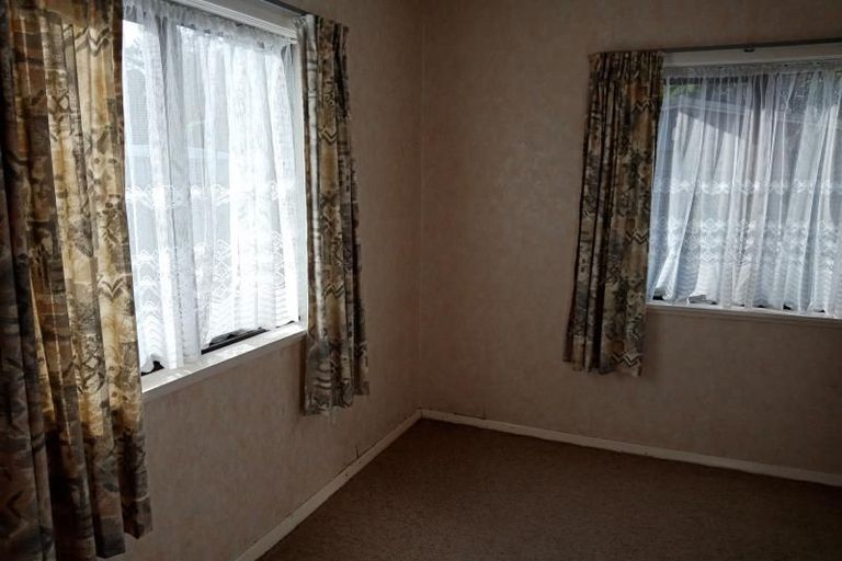 Photo of property in 107 Main Road, Wainuiomata, Lower Hutt, 5014