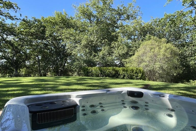 Photo of property in 54 Nilgiri Road, Poraiti, Napier, 4182