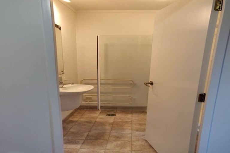 Photo of property in 7/3 Kelvin Grove, Te Aro, Wellington, 6011