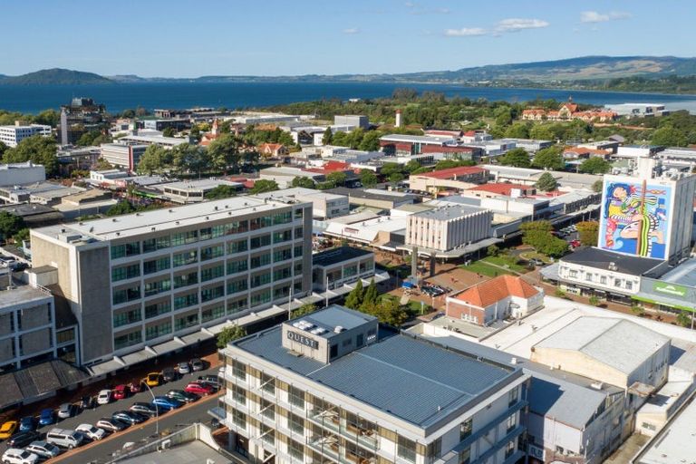 Photo of property in 1193unit Hinemoa Street, Rotorua, 3010