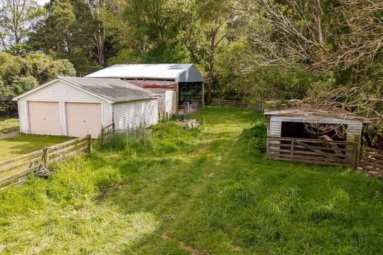Photo of property in 111 Hinemoa Valley Road, Kaitawa, Pahiatua, 4981