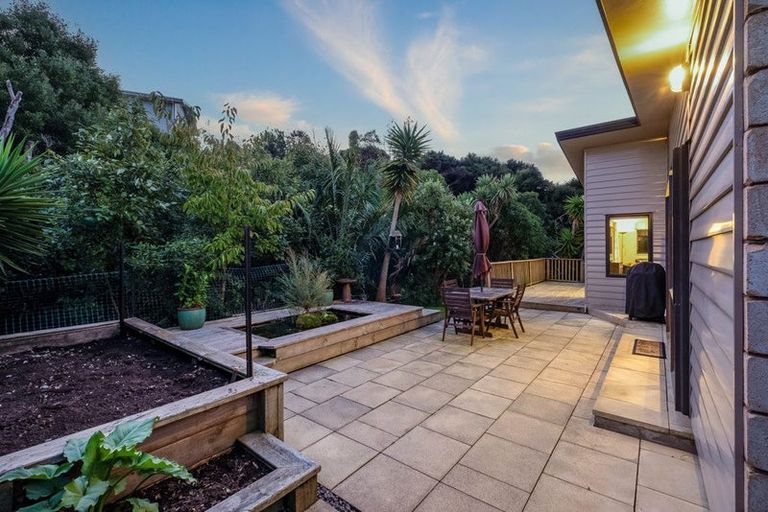 Photo of property in 53 Saint Ives Drive, Camborne, Porirua, 5026