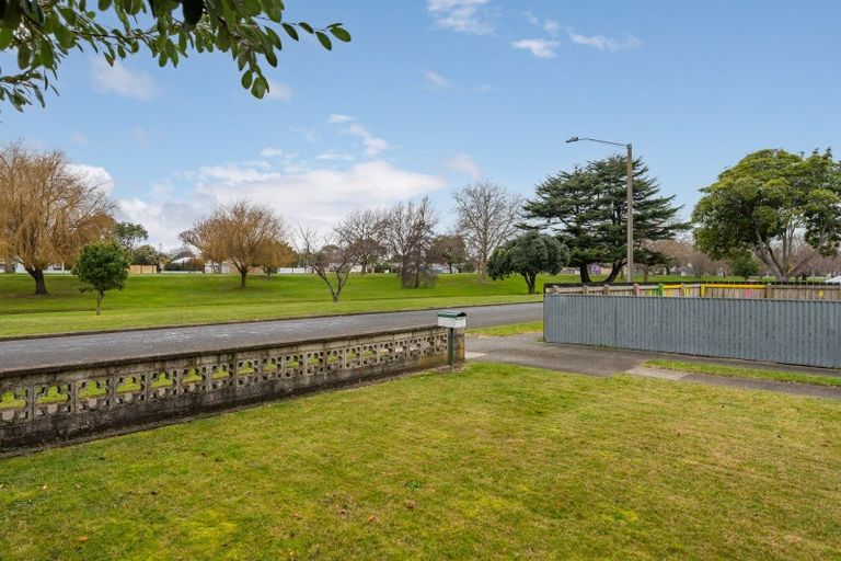 Photo of property in 80 Douglas Mclean Avenue, Marewa, Napier, 4110
