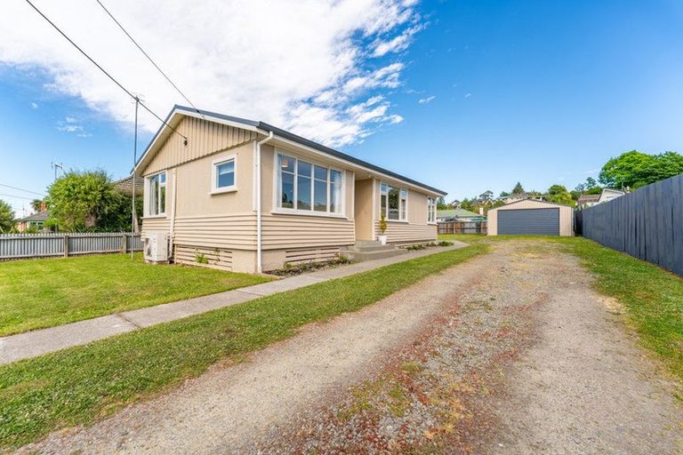 Photo of property in 84 Wilson Street, Geraldine, 7930