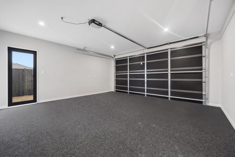 Photo of property in 15 Kakano Street, Clevedon, 2582