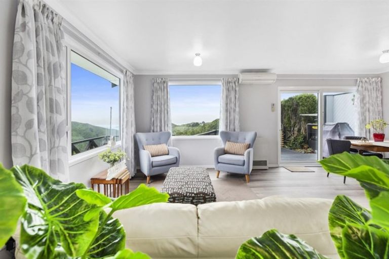 Photo of property in 7 Orissa Crescent, Broadmeadows, Wellington, 6035