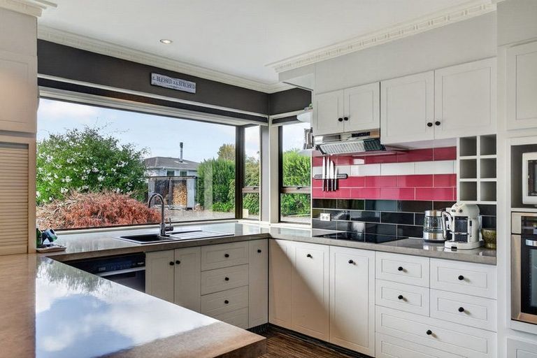 Photo of property in 270a High Street South, Carterton, 5713