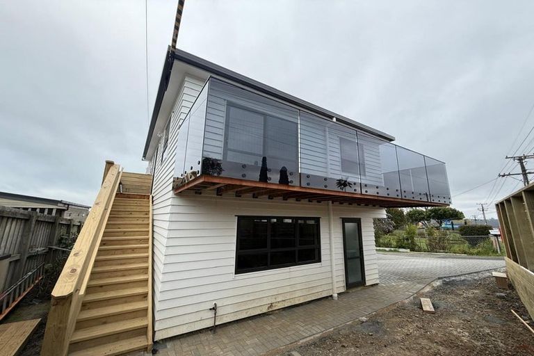 Photo of property in 128 Birkdale Road, Birkdale, Auckland, 0626
