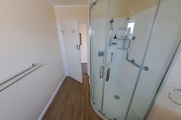 Photo of property in 67 Bluegum Road, Paraparaumu Beach, Paraparaumu, 5032