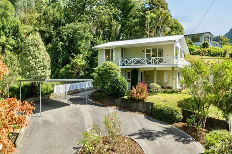 Photo of property in 83 Kent Street, Picton, 7220